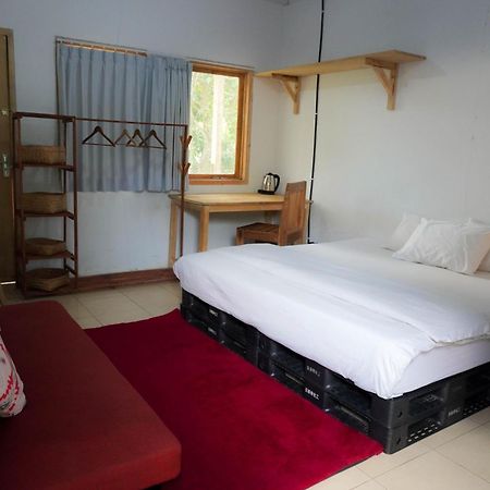 Hostel Lotide Surf Camps Lombok Kuta  Zewnętrze zdjęcie